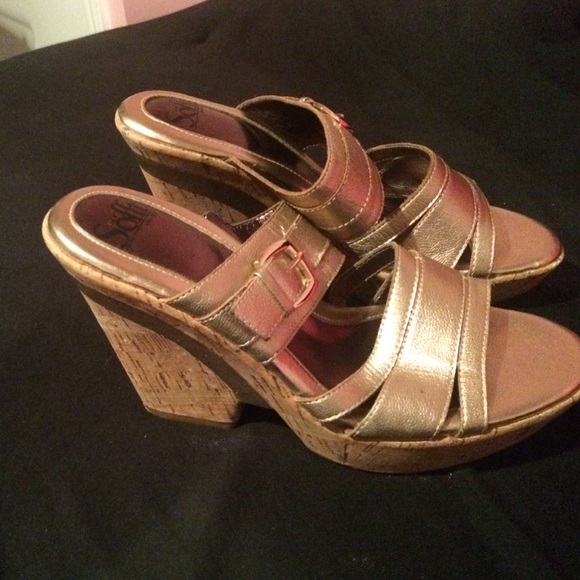 Cork gold wedges. Brand SOFFT