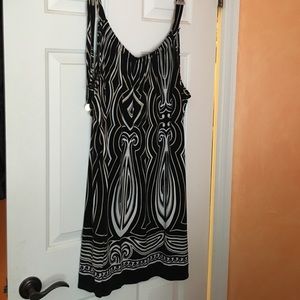 WHBM Sleeveless Shift patterned dress🛍🛍