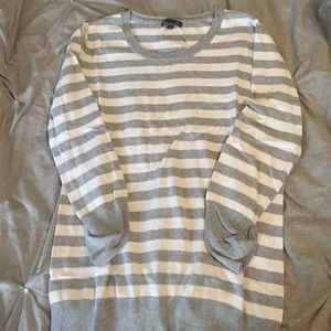 Gap white and grey sweater