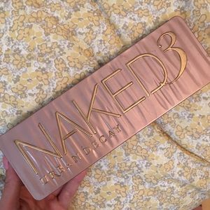 Authentic naked 3