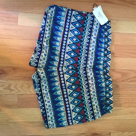 Brand new Aztec patterned shorts! - Picture 2 of 3