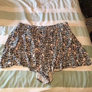 Floral flows shorts from forever 21