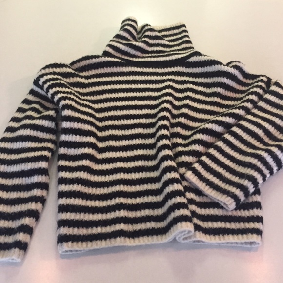 Zara Sweaters - Zara Knit Striped Sweater