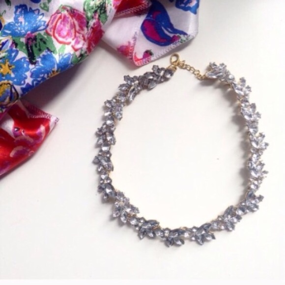 Crystal rhinestone statement necklace - Picture 2 of 2