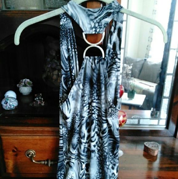 Deb's Animal Print Top Size Small, Name brand Kiwi - Picture 4 of 4