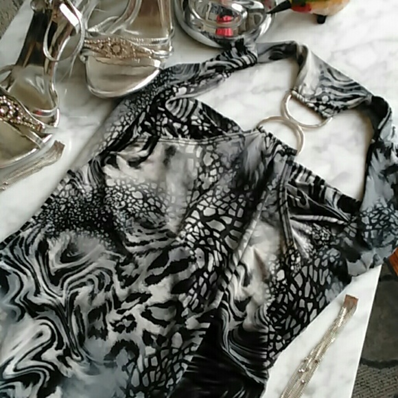 Deb's Animal Print Top Size Small, Name brand Kiwi - Picture 2 of 4