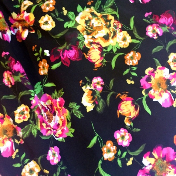 🔸FINAL PRICE🔸Black floral dress - Picture 2 of 3