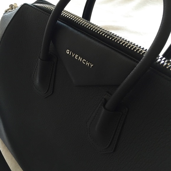 Large Givenchy Antigona - Picture 3 of 4