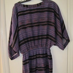 Cynthia Vincent -12th Street - vneck back dress- S