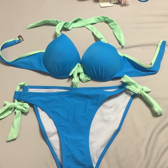 Victoria's Secret swim suit, great condition