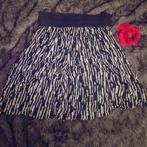 Black & White Printed Skirt 🌹 XL