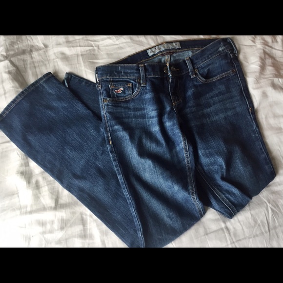 ✨Hollister Dark Wash Jeans✨