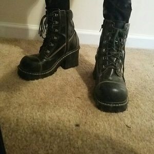 Grunge Platform Boots