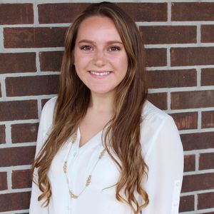 Meet your Posher, Alyssa