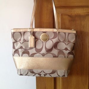 Coach Tote 👜