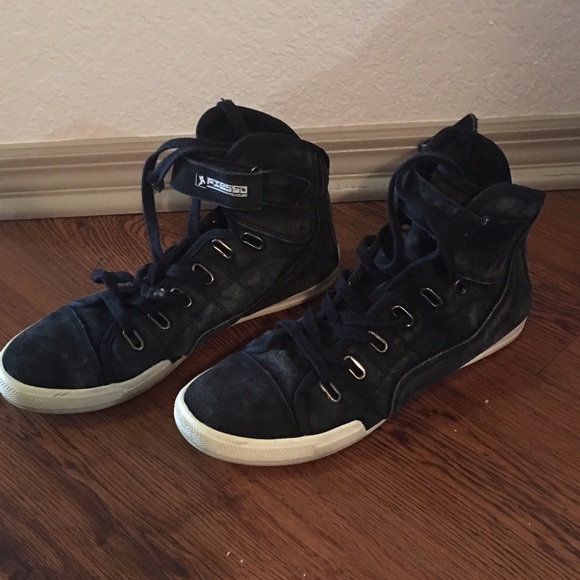 Men's shoes