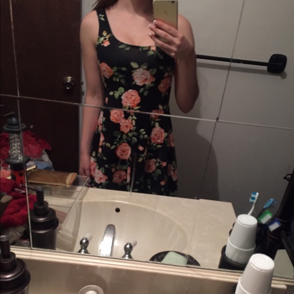 Forever21 Black Floral Dress