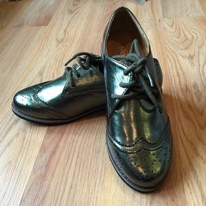 Iridescent Lace-up Oxford Flats by Nomad