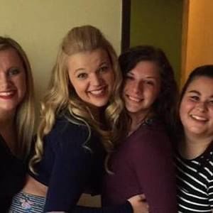 Meet your Posher, Natalie