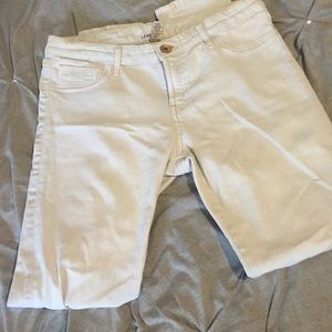 Light denim (almost white) skinny jeans/leggings