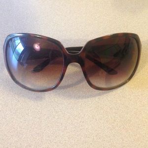 Simply Vera sunglasses