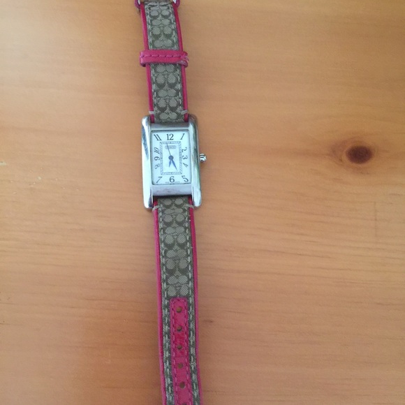 Coach Watch - Picture 2 of 4