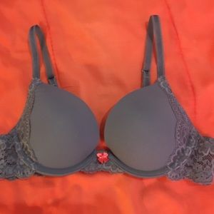 Victoria's Secret "Dream Angel Push-Up" Bra Sz 34A