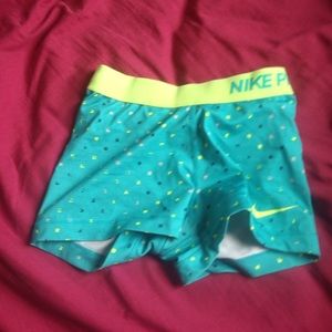 ❗closet clearout final price drop️❗️Teal Nike pros