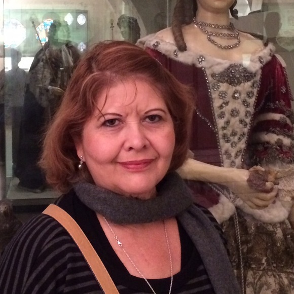 Meet your Posher, Diana - Picture 1 of 1