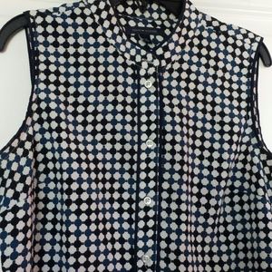 Tommy hilfiger top/ only worn once