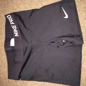 Black Nike pro spandex