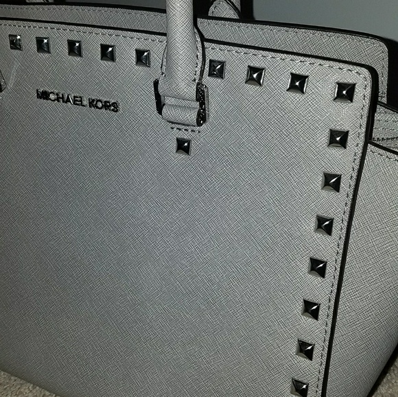 Rare Michael Kors Large Studded Selma in Grey - Picture 2 of 4