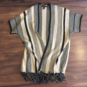 Forever 21 Blanket Cardigan in Cream and Black