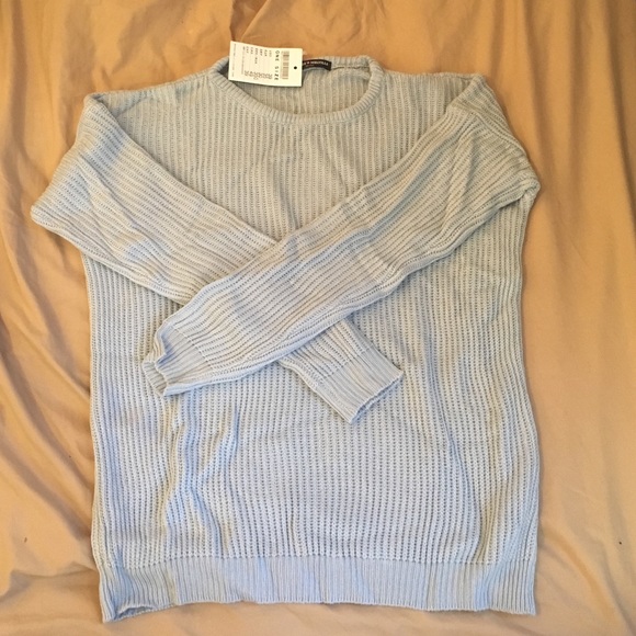 BLUE BRANDY MELVILLE SWEATER