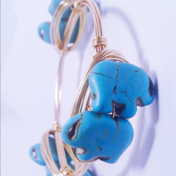 SOLD OUT ❌ Turquoise Elephant Bangle - Picture 3 of 3