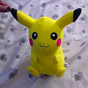 DAVE AND BUSTERS PIKACHU