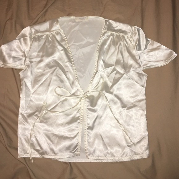 BRANDY MELVILLE TIE SILK SHIRT