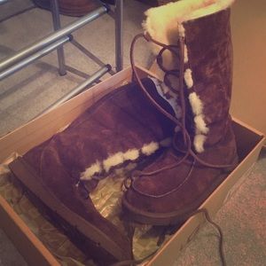 Ugg Classic Uptown Lace Up