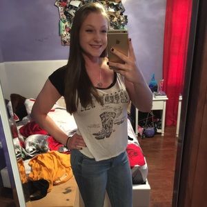 Meet your Posher, Jade