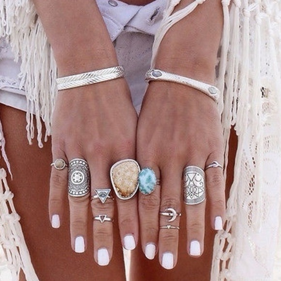 4pcs Gypsy Boho Carved Totem Midi Boho Ring Set - Picture 2 of 3