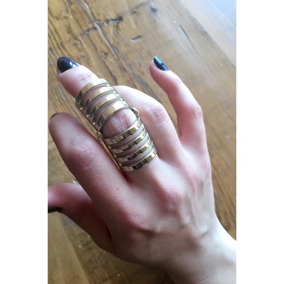 -CAGE RING-