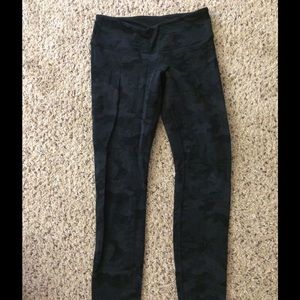 Lululemon black army print leggings