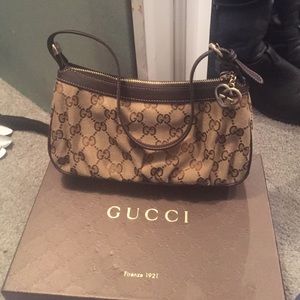 Gucci "cosmetic case" small clutch - never used