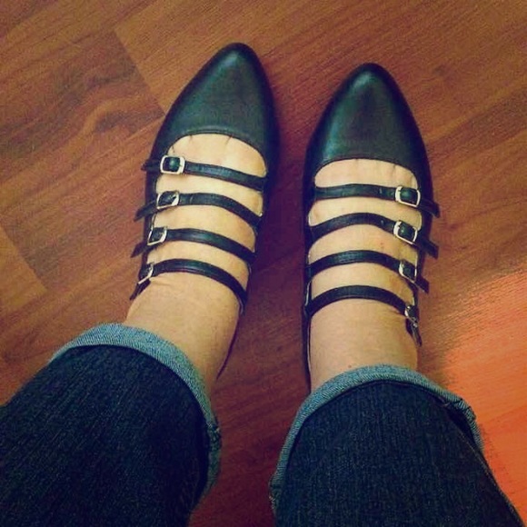 Black multi buckle flats size 6.5