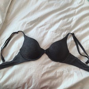 This is a great Victoria Secret bra!