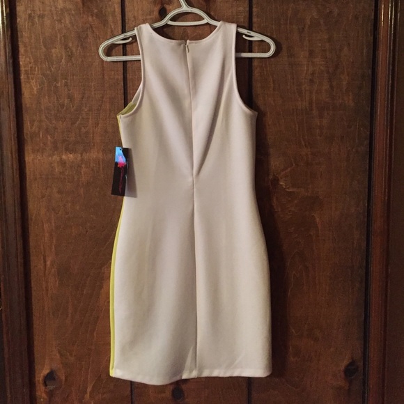 *5 for $20* Yellow and blue dress - Picture 2 of 3