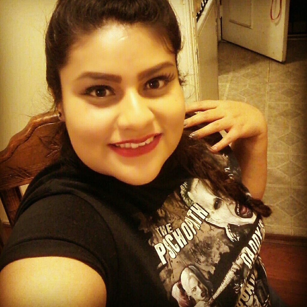 Meet your Posher, Vanessa