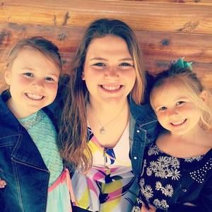 Meet your Posher, Nadia