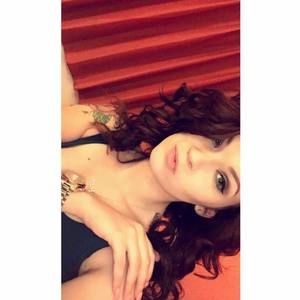 Meet your Posher, Emily-ann