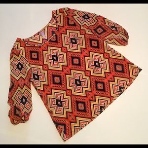 Geometric blouse with 3/4 sleeves